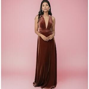 REVELRY Dylan Terracotta Brown Velvet Maxi Event Formal Dress Size 8 NWT Deep V